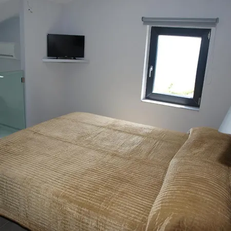Attic Aparthotel Agia Anna (Evia)